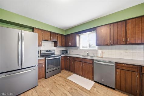3992 Hilltop Drive Brunswick OH 44212