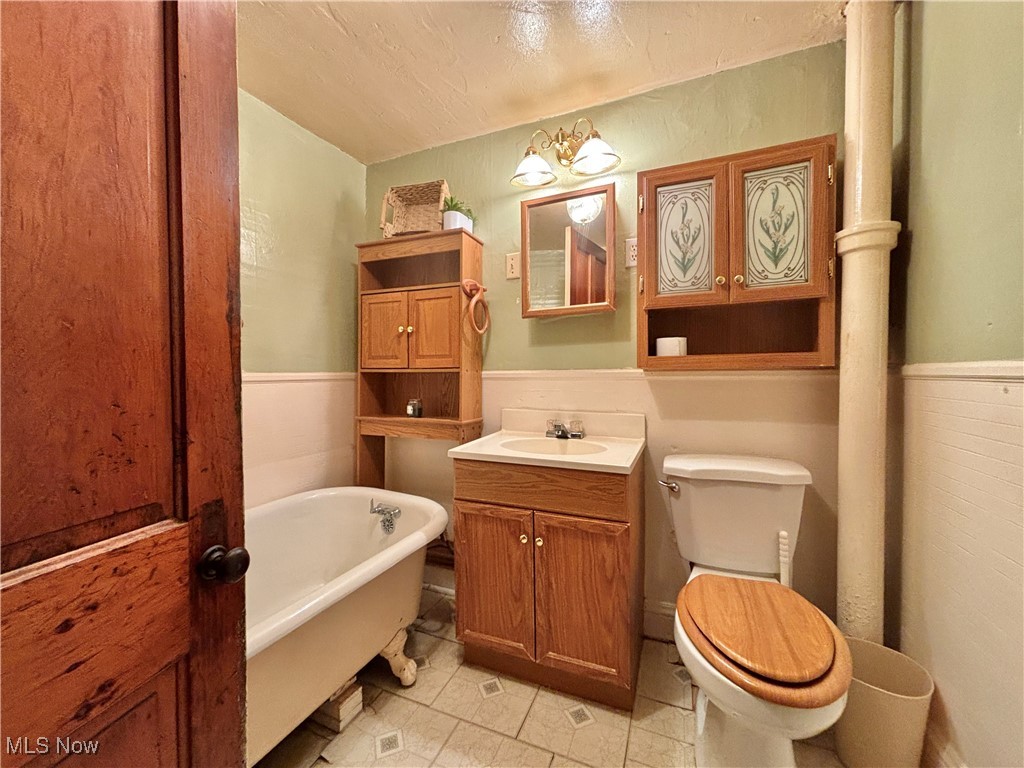 450 Buffalo Street Conneaut OH 44030