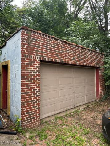 875 Mckinley Avenue Akron OH 44306