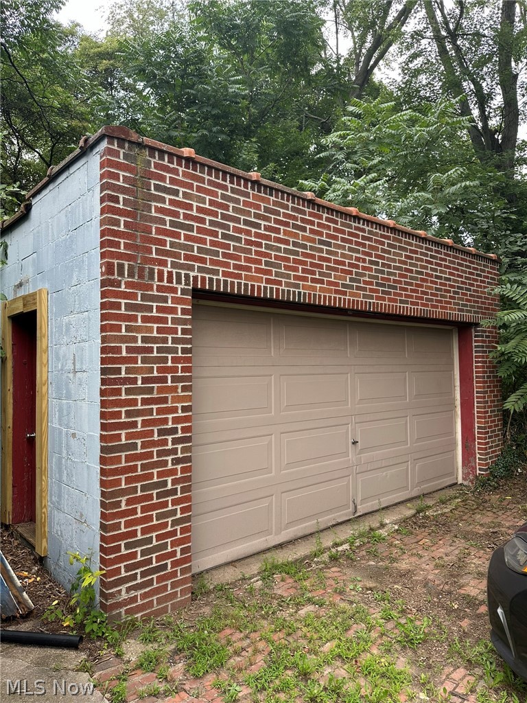 875 Mckinley Avenue Akron OH 44306