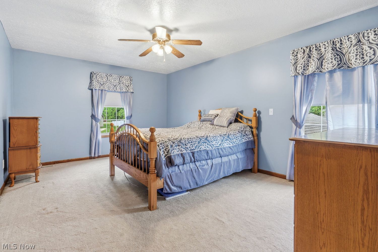 5870 Sky Ridge Avenue NE Louisville OH 44641