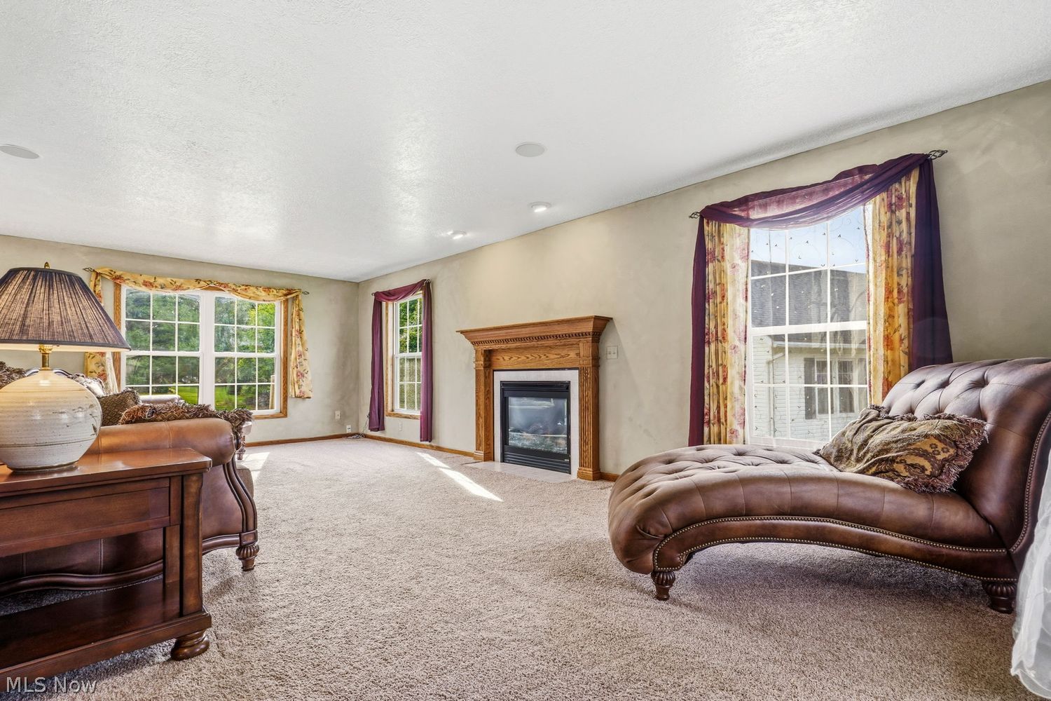 5870 Sky Ridge Avenue NE Louisville OH 44641