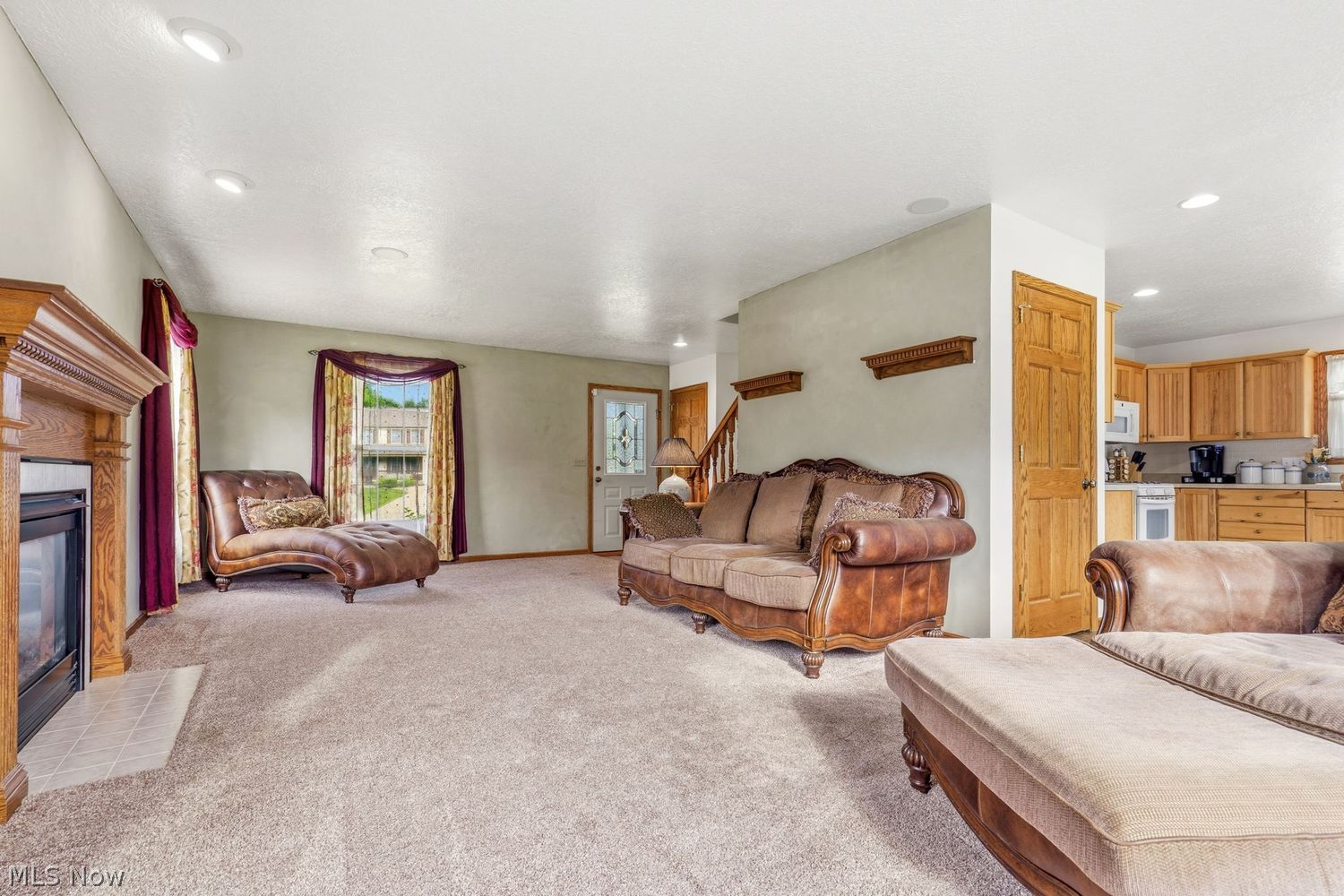 5870 Sky Ridge Avenue NE Louisville OH 44641