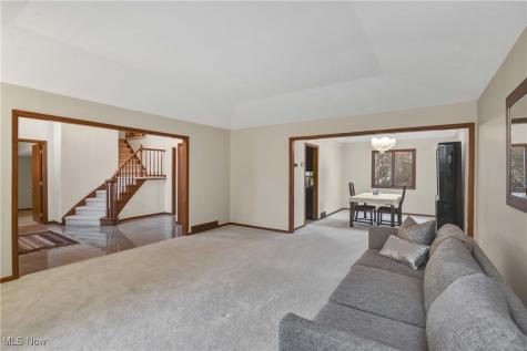 4397 Prestwick Crossing Westlake OH 44145