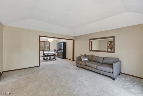 4397 Prestwick Crossing Westlake OH 44145