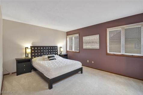 4397 Prestwick Crossing Westlake OH 44145