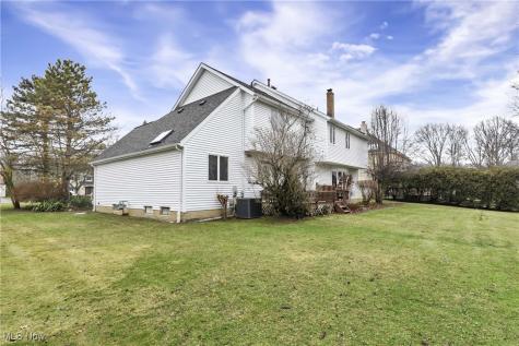 4397 Prestwick Crossing Westlake OH 44145
