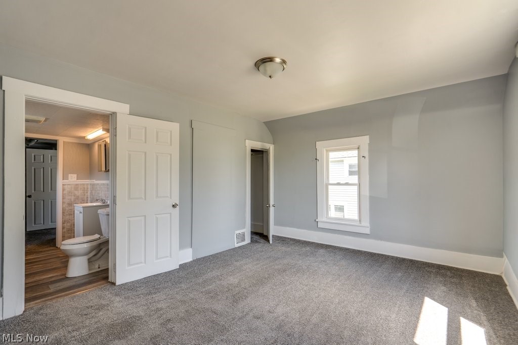 36 21st Street NW Barberton OH 44203