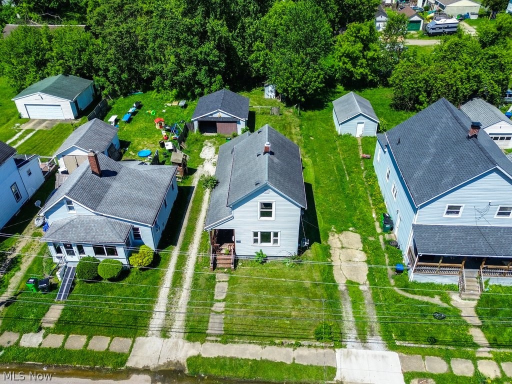 36 21st Street NW Barberton OH 44203