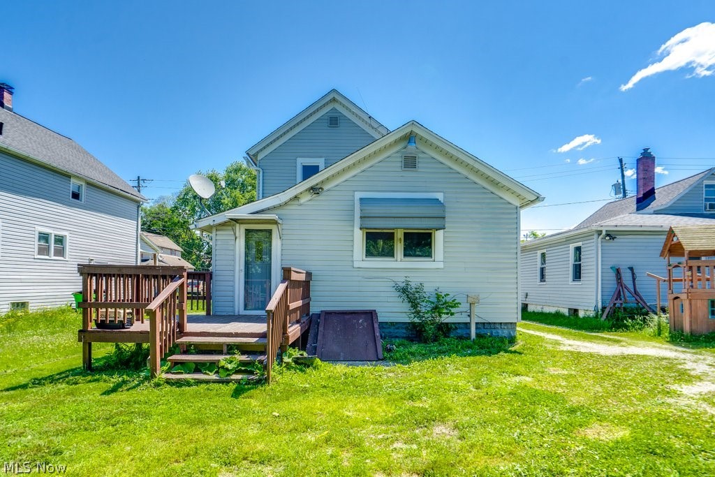 36 21st Street NW Barberton OH 44203