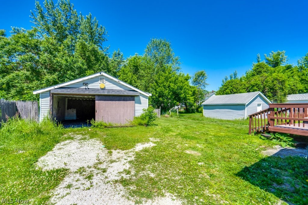 36 21st Street NW Barberton OH 44203