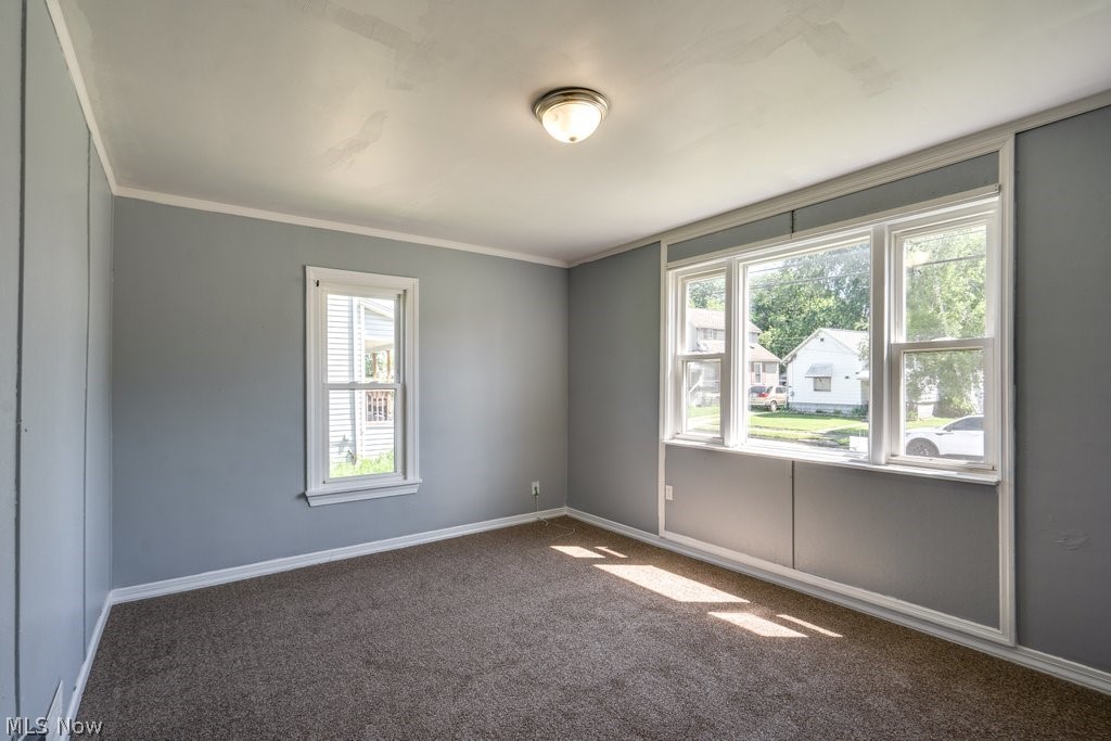 36 21st Street NW Barberton OH 44203