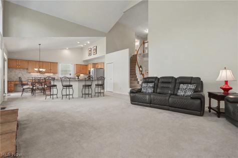 975 W Parkway Boulevard Aurora OH 44202