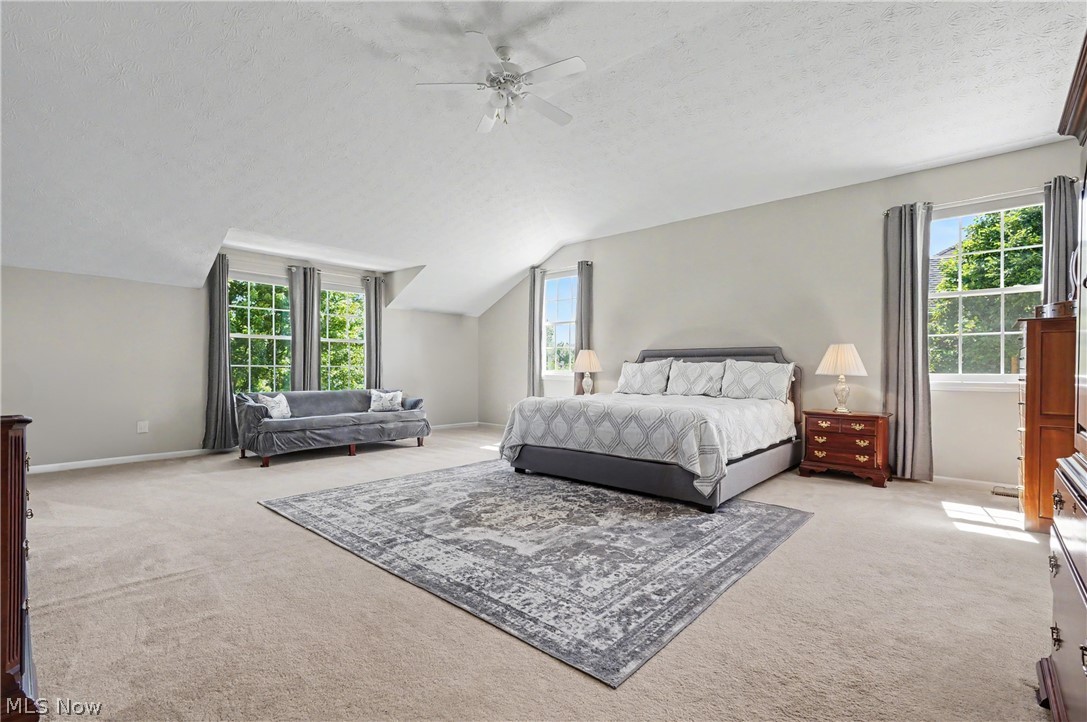975 W Parkway Boulevard Aurora OH 44202