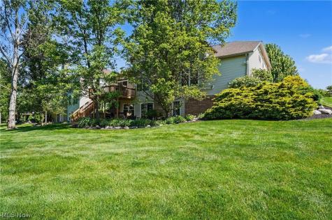 975 W Parkway Boulevard Aurora OH 44202