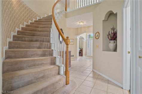 975 W Parkway Boulevard Aurora OH 44202