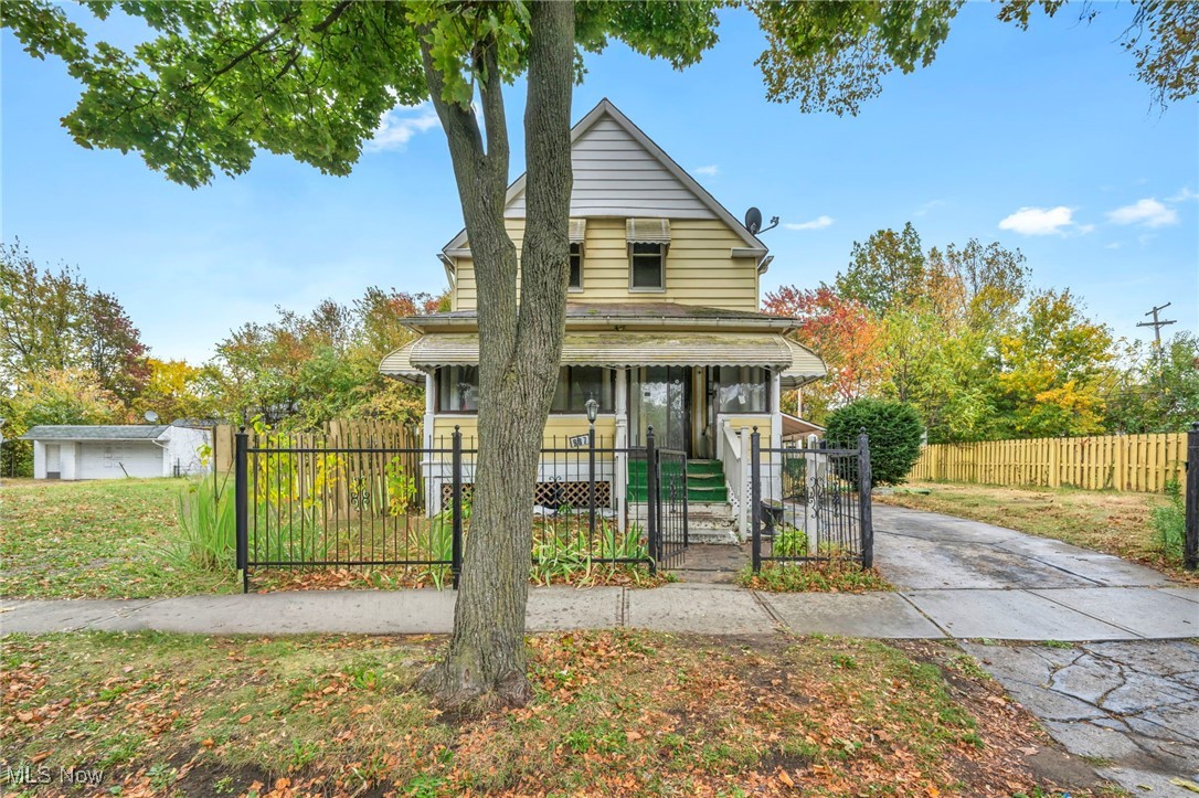 987 E 78th Street Cleveland OH 44103