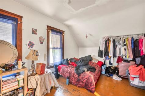 987 E 78th Street Cleveland OH 44103