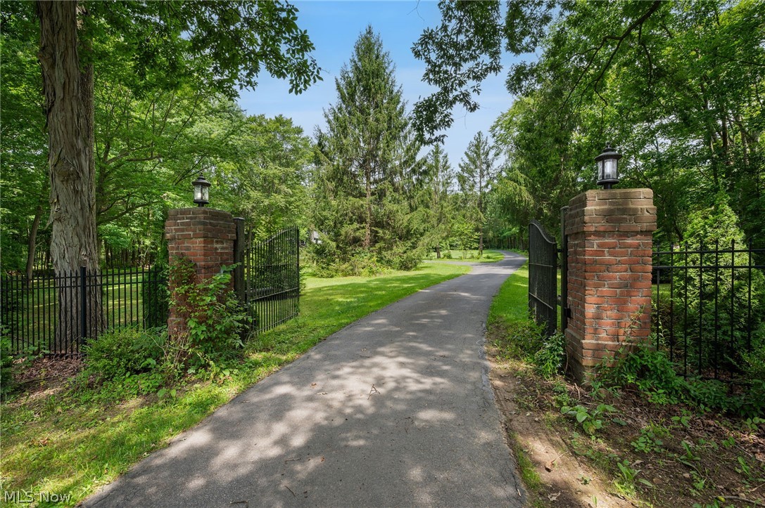 3536 Longwood Drive Medina OH 44256