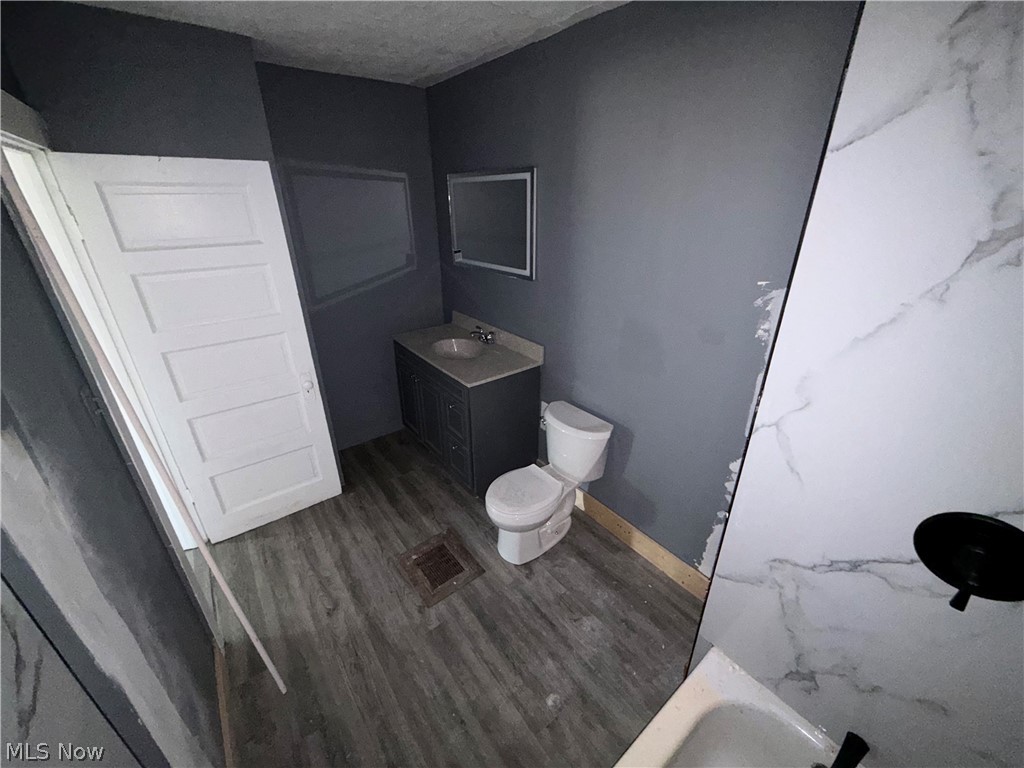 1205 E 111th Street Cleveland OH 44108