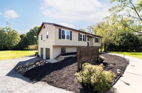 126 Mill Run Drive Youngstown OH 44505