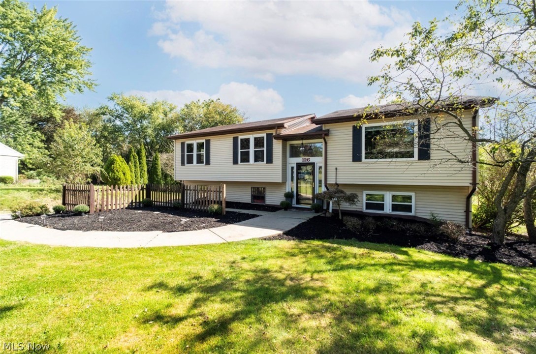 126 Mill Run Drive Youngstown OH 44505