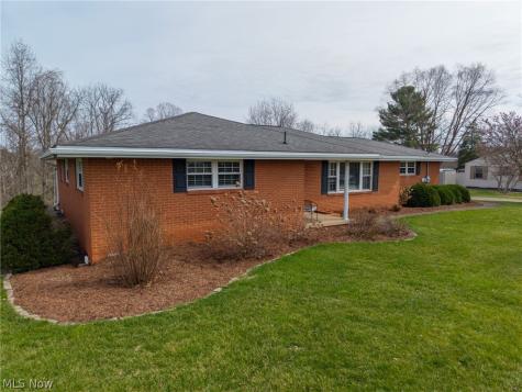 330 Wynncrest Drive Marietta OH 45750