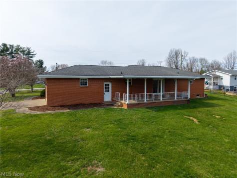 330 Wynncrest Drive Marietta OH 45750