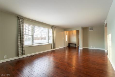 330 Wynncrest Drive Marietta OH 45750