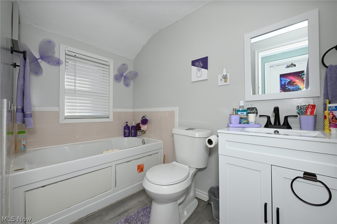 3277 Mayfair Road Akron OH 44312
