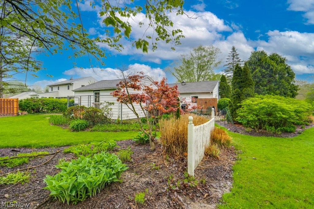 8764 Ravenna Road Chardon OH 44024