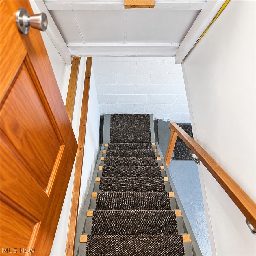 603 Oxford Avenue Newcomerstown OH 43832