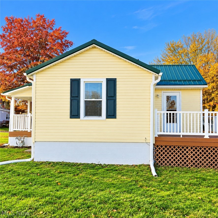 603 Oxford Avenue Newcomerstown OH 43832