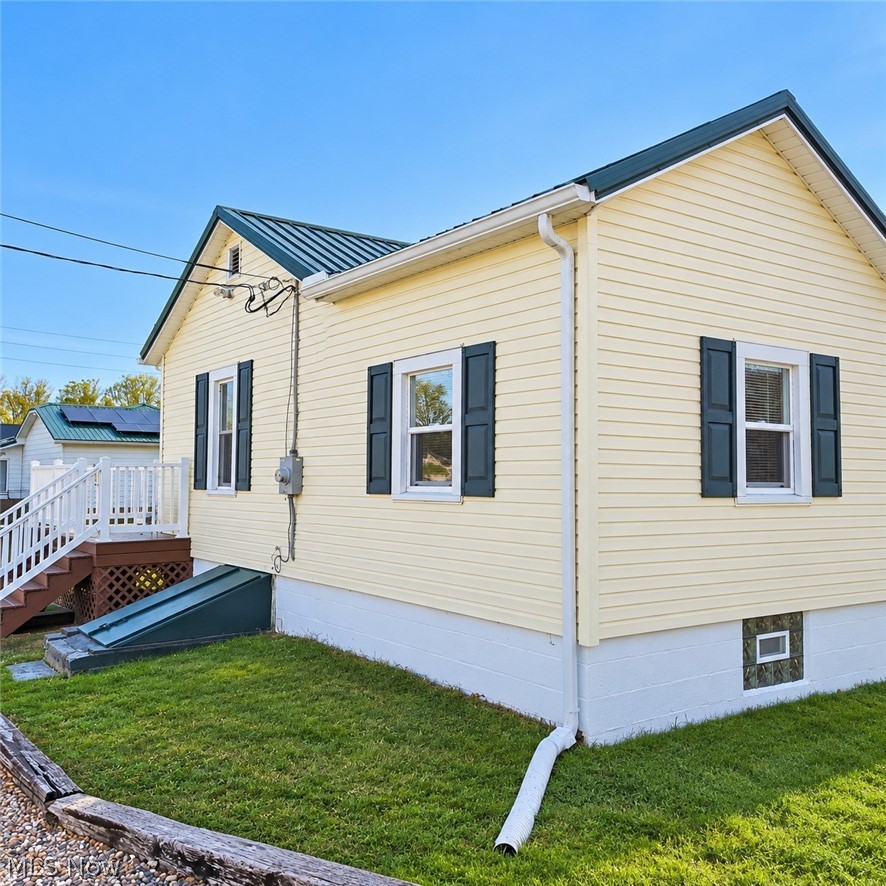 603 Oxford Avenue Newcomerstown OH 43832