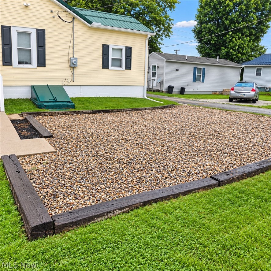 603 Oxford Avenue Newcomerstown OH 43832