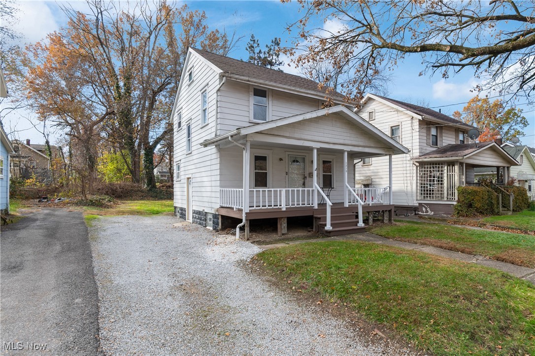 1318 Arnold Avenue Akron OH 44305