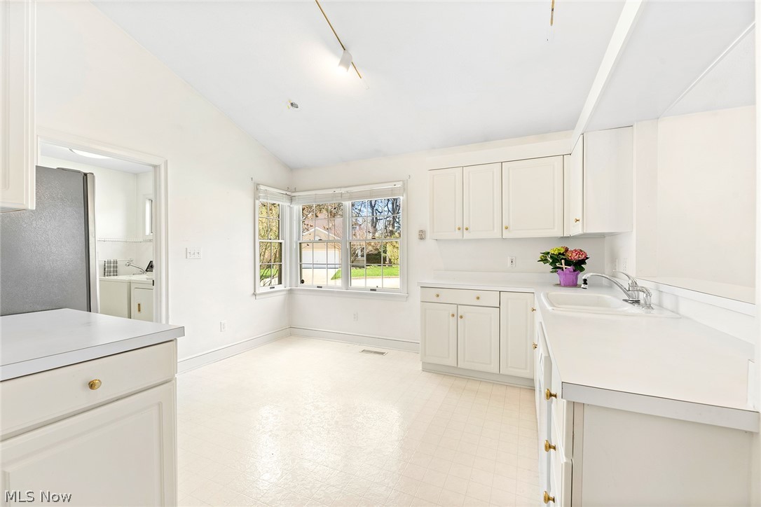 447 Armante Court Akron OH 44313