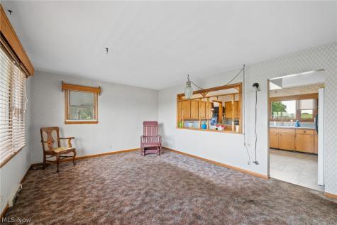 6990 Edison Street NE Hartville OH 44632