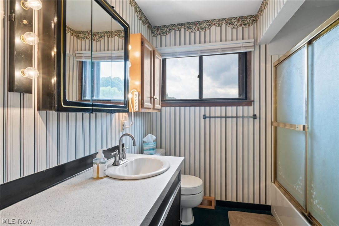 6990 Edison Street NE Hartville OH 44632