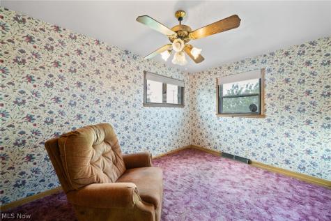 6990 Edison Street NE Hartville OH 44632