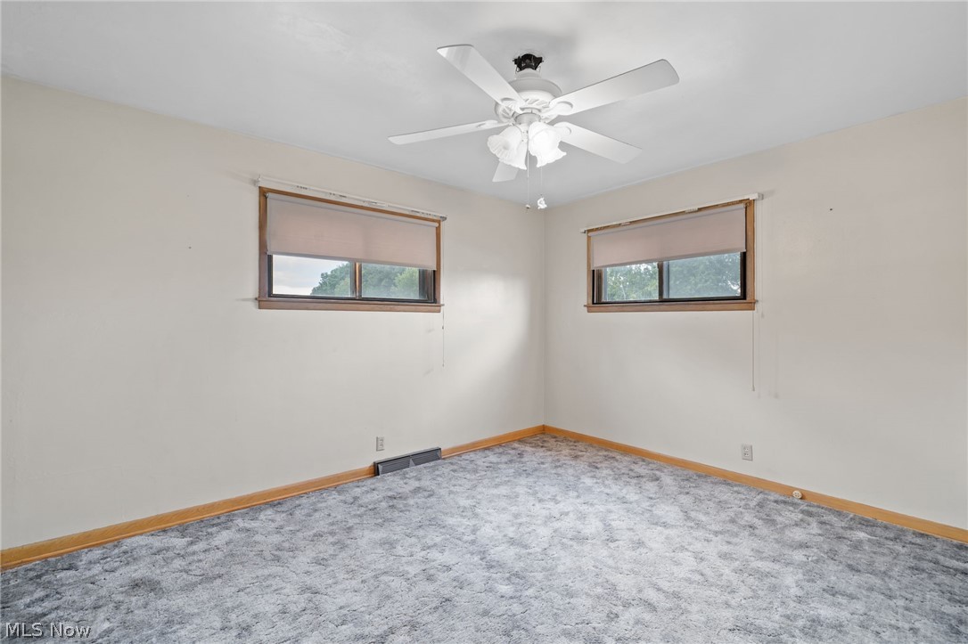 6990 Edison Street NE Hartville OH 44632