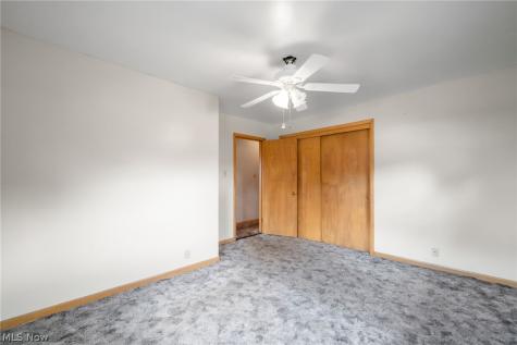 6990 Edison Street NE Hartville OH 44632