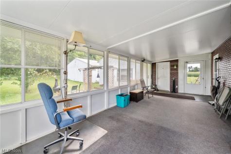6990 Edison Street NE Hartville OH 44632