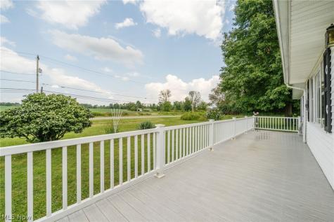 6990 Edison Street NE Hartville OH 44632