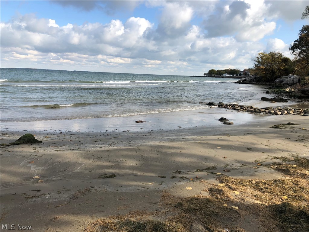 115 Beech Street Kelleys Island OH 43438