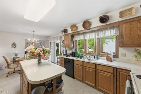 359 Williamsburg Drive Avon Lake OH 44012