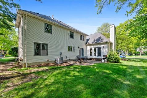 359 Williamsburg Drive Avon Lake OH 44012