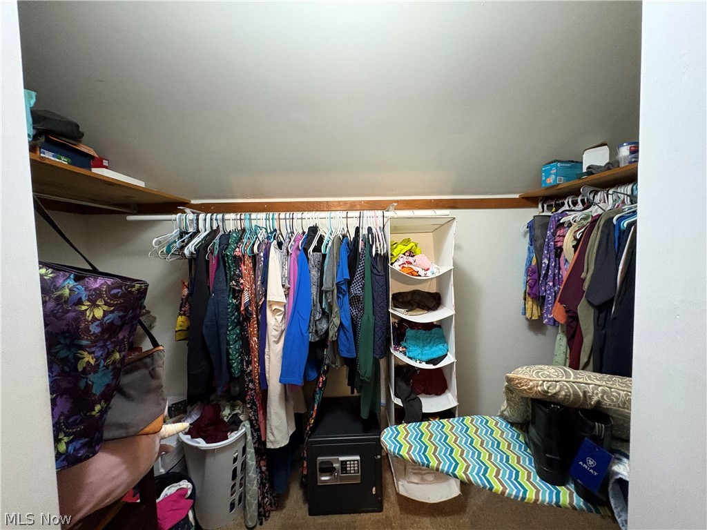 1697 W South Range Road North Lima OH 44452