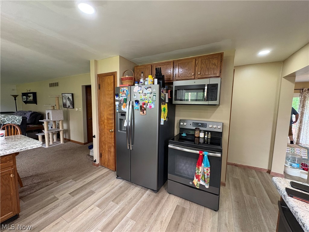 1697 W South Range Road North Lima OH 44452