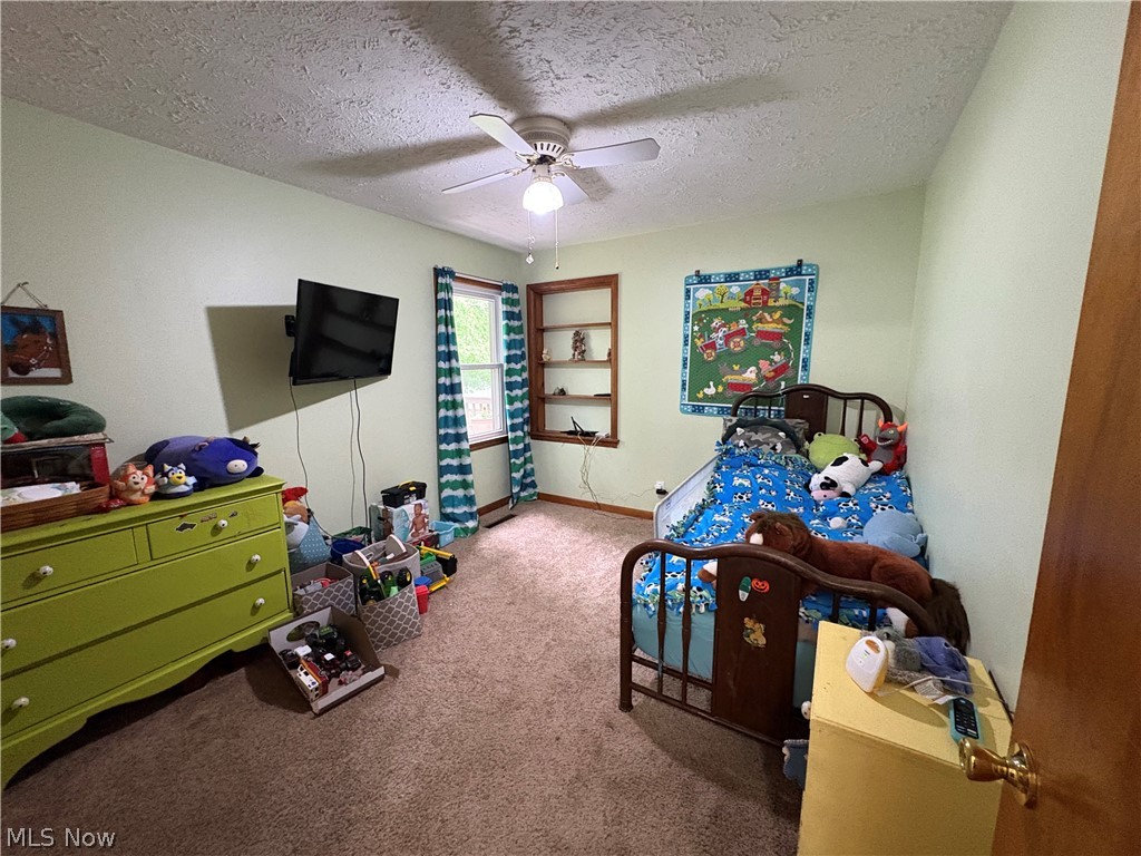 1697 W South Range Road North Lima OH 44452